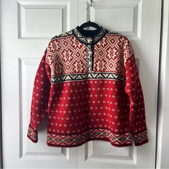 L.L. Bean Sweaters - Vintage L.L.Bean Womens Sweater Size M Red White Geometric Wool Henley Neck